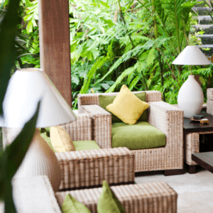 Outdoor Spring Patio Colors and furnishings